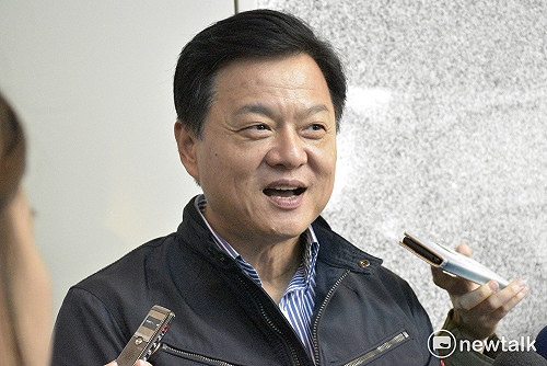 侯友宜挾行政資源？周錫瑋坦言：近日跑攤遭人關切