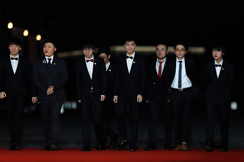 《英雄聯盟》中國賽區年度頒獎  RNG成最大贏家