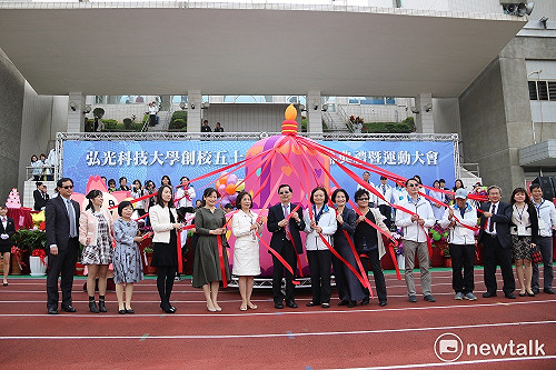 弘光50週年校慶  陳建仁：醫護人才搖籃