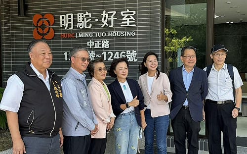 苗栗社宅107戶湧300件申請！林月琴邀劉世芳出手：青年留下先要住得起