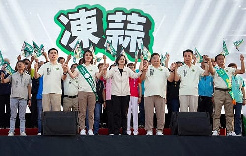力挺蔡易餘選嘉義縣長  蔡英文：他是靈活的胖子