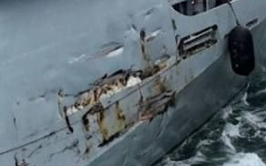 噸位懸殊「碰瓷」戰術？印巴軍艦海上擦撞 巴艦受損返港 船體出現凹痕裂縫