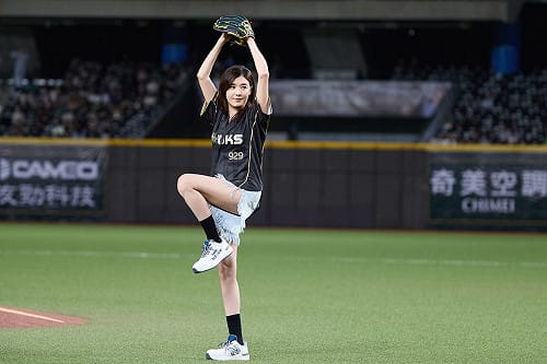 蘇慧倫首當開球嘉賓 事先練球怕投歪