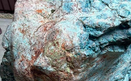 謝長廷珍藏台灣藍寶切開揭密 網友嘆：「彷彿台灣的海洋、島嶼」