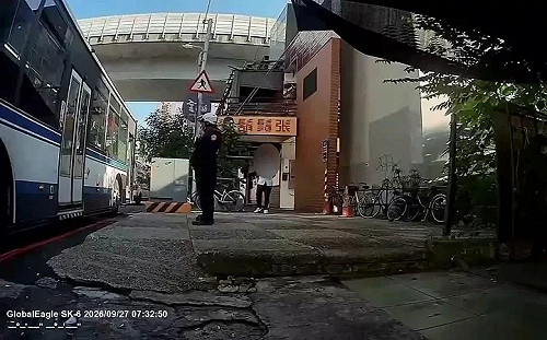 男子陳屍公車3日竟無人發現！粗心司機遭停職 新店客運：全面消毒、科儀祈福