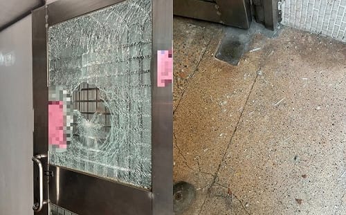 北市東區驚見「暴力阿伯」！持磚砸破大門玻璃 警鎖定嫌犯追查