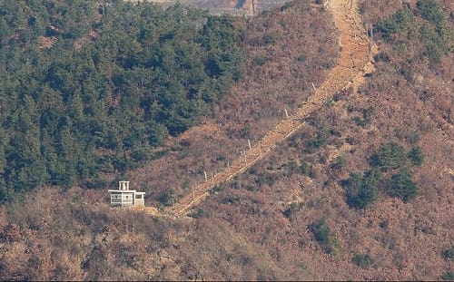 非軍事區地雷爆炸釀3傷！南韓要求北韓道歉 金與正反嗆：自導自演