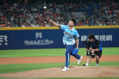 周天成打完亞運直奔新莊　自己爭取開球圓夢