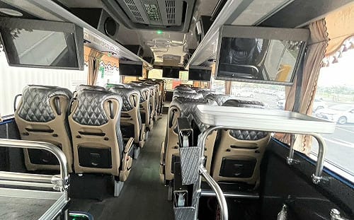 好市多新高雄店交管與接駁車     民眾反映浪費人力又不節能  