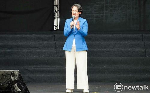 狂酸蔣萬安！蕭美琴：台北需要的不只牛奶、火鍋 沈伯洋不用背誦自己就是知識庫