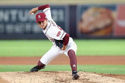桃猿新秀初登板亮相　鍾亦恩先發吞敗、陳世展中繼好投