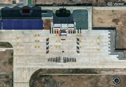 路透：衛星圖像顯示中寮新設訓練中心出現攻擊機與軍用車輛