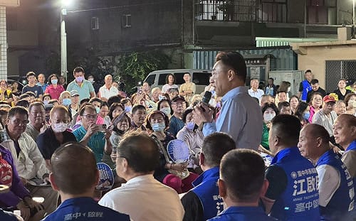 江啟臣合體顏寬恒龍井造勢 拋海線20分鐘生活圈加碼敬老卡福利