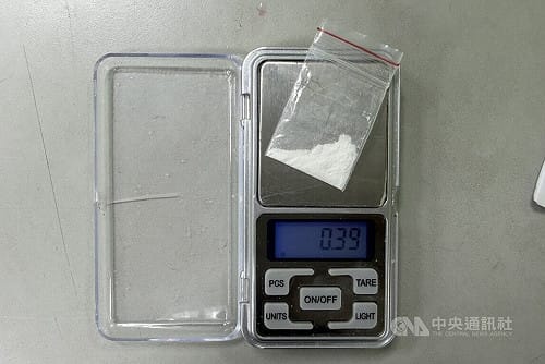 男騎單車抖不停　遭警查獲毒品送辦並毒駕開罰