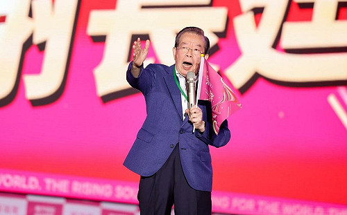 第一棒挺第四棒！    謝長廷現身勉賴瑞隆開創新黃金十年