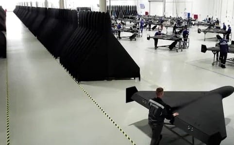 金將軍至少抽7成工資! 美智庫： 1.2萬北韓勞工被送俄強迫造無人機 