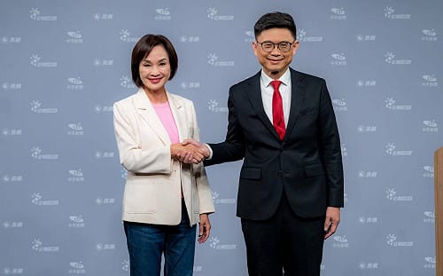 百萬網友關注高雄市長辯論 柯志恩脫稿插曲再掀爭議