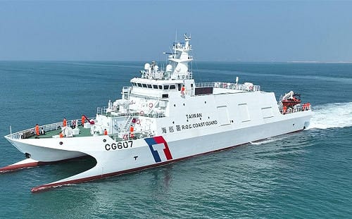 中國宣稱在台灣東部海域常態化巡查 海巡署嚴正駁斥假執法真騷擾認知作戰