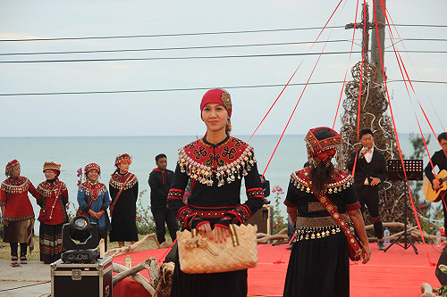 獅子鄉斜坡上藝術祭  山與海的浪漫邂逅 