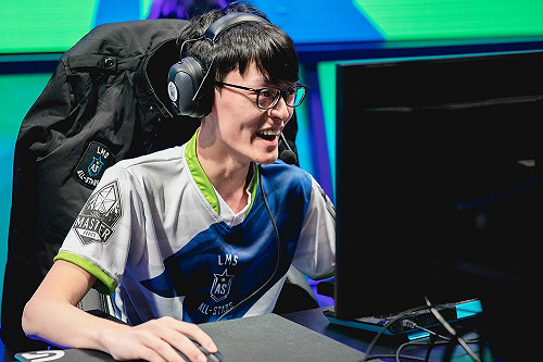 英雄聯盟明星賽》不給機會！ LMS直落二晉級