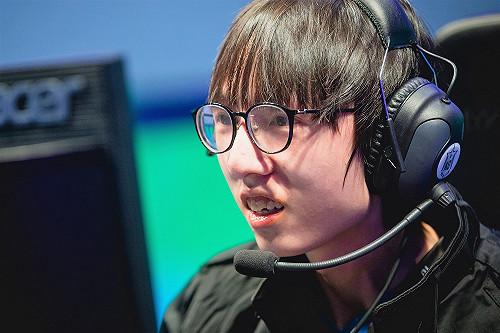 英雄聯盟明星賽》談重擊失誤 Mlxg：被搶龍搶到頭昏