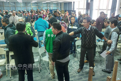 國土計畫座談會 台南沿海居民火爆抗議