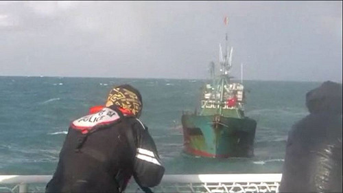 中國漁船越界遭韓海警狂射200槍  限韓令再起