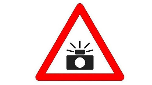 交通部明年元旦多項新制上路 測速照相標示牌將改版