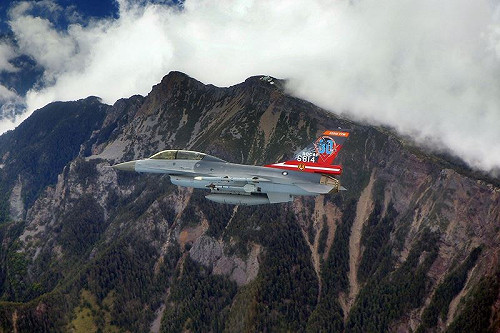 蔡總統：寧可百年無戰事 不可一日無戰備