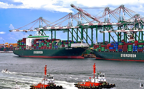 高雄港貨櫃裝卸量破千萬 連霸4年大港地位