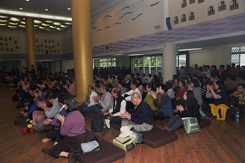 白毫禪寺邁入28周年 2000名信眾前往朝聖