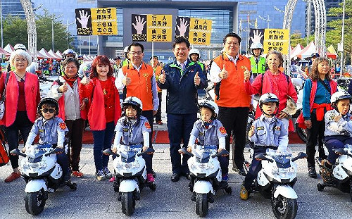 中市交安宣導登場  林佳龍：以人為本