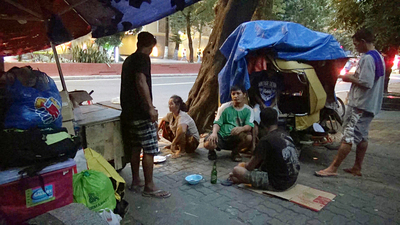 三輪車上迎新年 菲國街友尋找小確幸