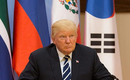 川普誇口核按鈕較大 北韓嗆︰瘋狗亂吠