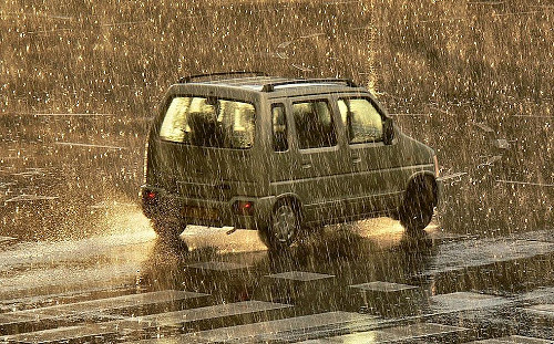 天寒有雨小心開車！高公局：出發前這3件事要做