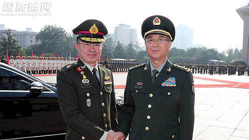 前共軍參謀長房峰輝  涉賄落馬