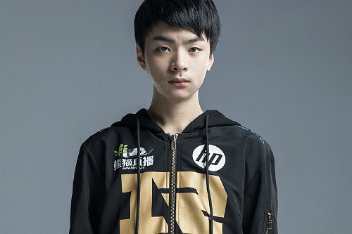 《英雄聯盟》惡意送頭！RNG重罰「走A怪」扣薪3個月