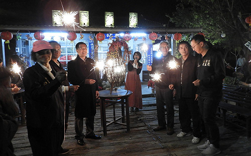 台灣燈會倒數29天  新港板頭車站率先點亮社區