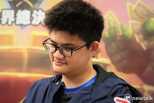 處變不驚！《爐石戰記》世界冠軍陳威霖的電競人生