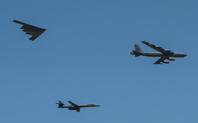 平昌冬奧前夕 美軍轟炸機進駐關島