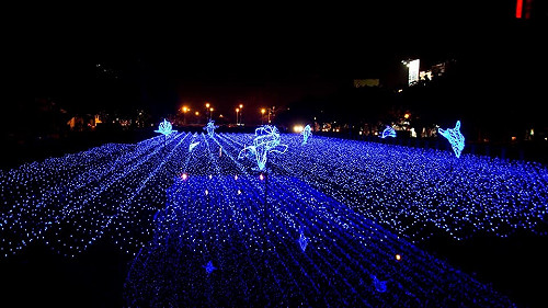 屏東綵燈節今夜點燈  斑斑燈火迎新春