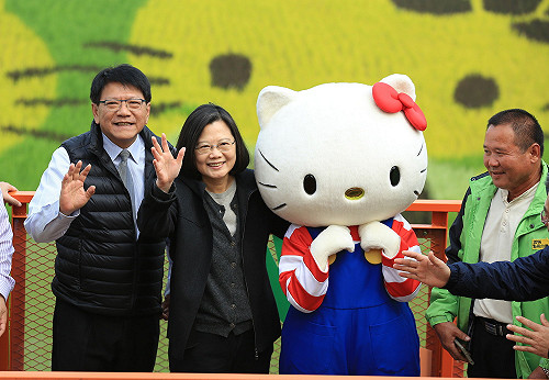 屏東熱帶農業展Hello Kitty助陣！小英歡迎大家來走春