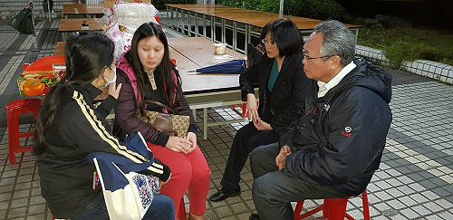 陸配偶半年新屋遇強震倒塌  海基會送暖關懷