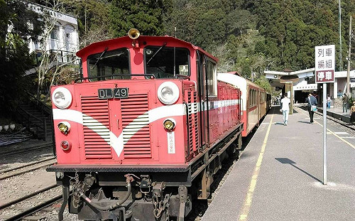 日日活在刀口下的女人之四》十年旖旎