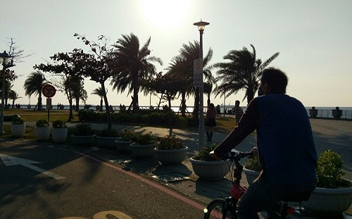 FUN春節》鐵道、鐵馬、裝置藝術  高雄這樣拍最美！