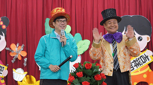 小除夕赴兒童之家送暖 陳其邁盼孩子們健康快樂