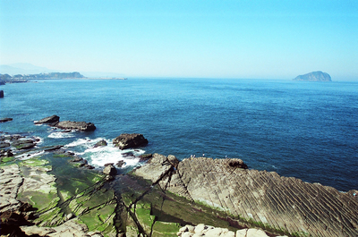 八斗子這片岩石訴說的是千萬年故事