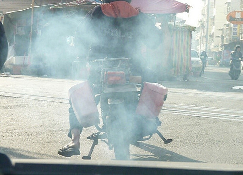 降空汙!台中3/1起烏賊車直接開罰1500至6000元