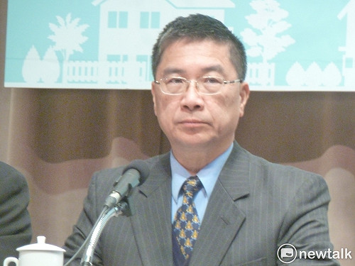 只是架子暫時空了！徐國勇：衛生紙供應無虞 無需恐慌