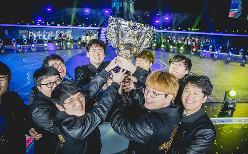 《英雄聯盟》藍調中國風！ SSG冠軍造型概念圖出爐